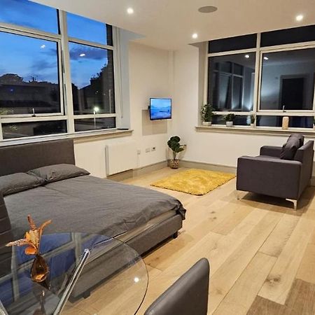 Studio Flat In Tottenham Londra Exterior foto
