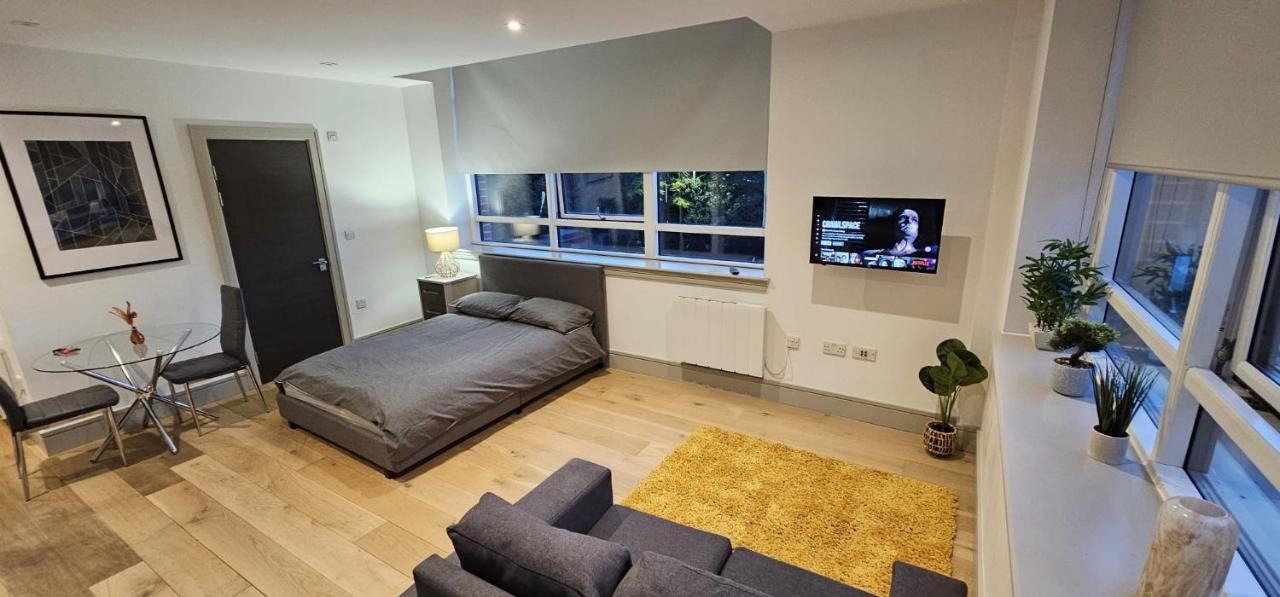 Studio Flat In Tottenham Londra Exterior foto
