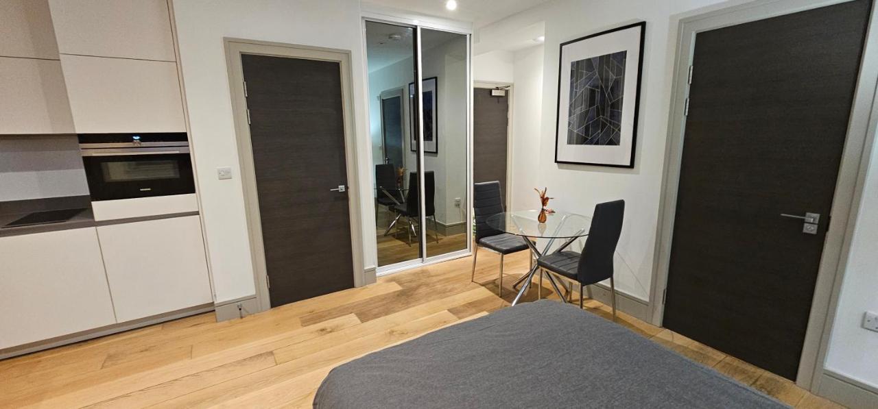 Studio Flat In Tottenham Londra Exterior foto